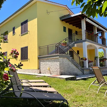 Maria Nives * Rovinj