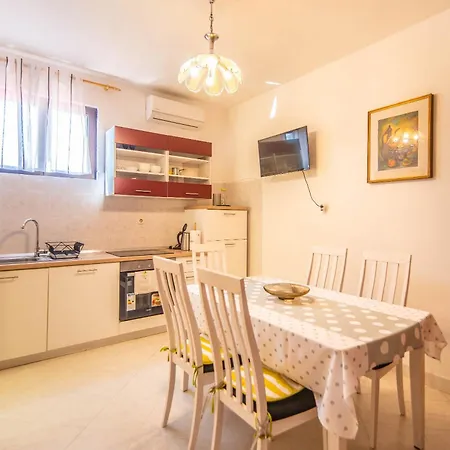Nyaraló Maria Nives Rovinj