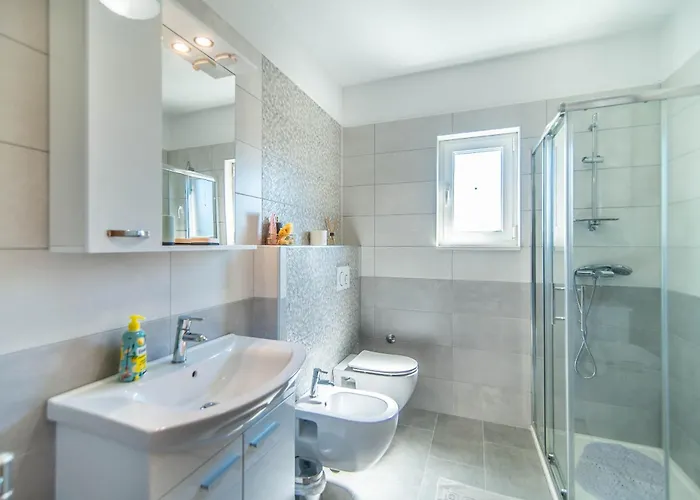 Maria Nives Casa de Férias *