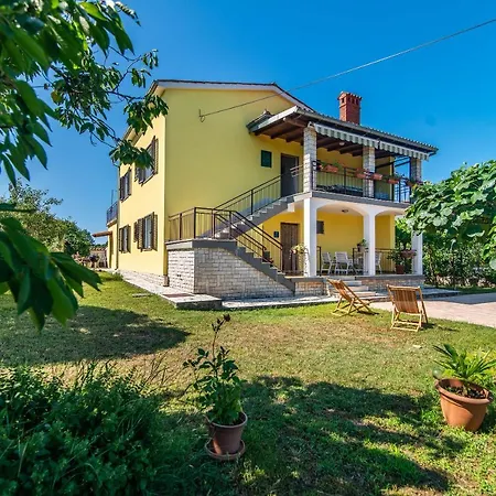 Holiday home Maria Nives *