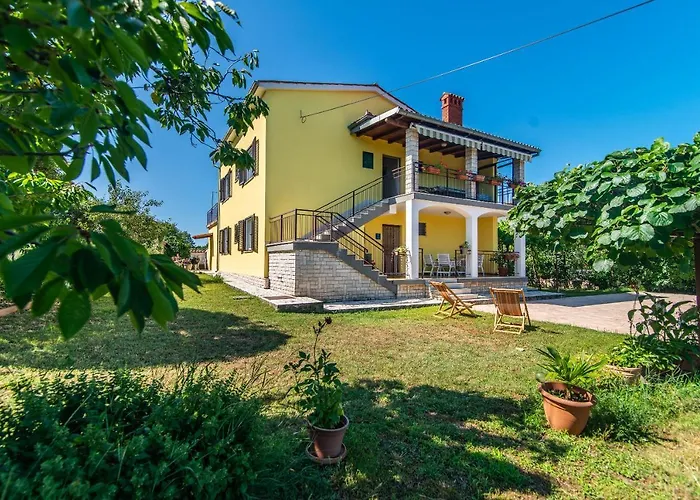 Holiday home Maria Nives *